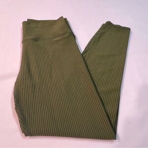 Vuori Ribbed Leggings Size Large